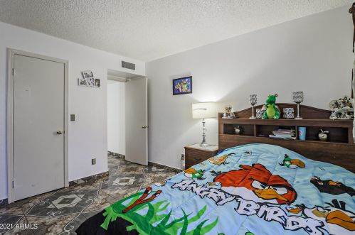 8610 67 Dr, Peoria AZ 85383-7103 exterior