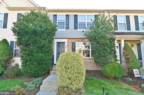 604 Frontier Fort Ln, Strasburg, VA 22657-2180