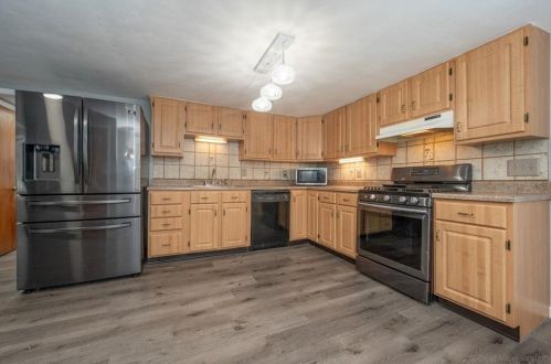 277 Cooper Rd, Glocester RI  02814-1447 exterior