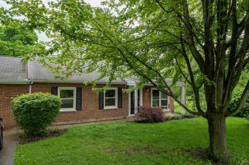 2511 Rardin Ct, Covington KY  41017-1121 exterior