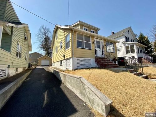 114 Fairmount Ave, Maywood, NJ 07607-2112