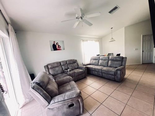 1302 16th Ter, Cape Coral, FL 33909-5396