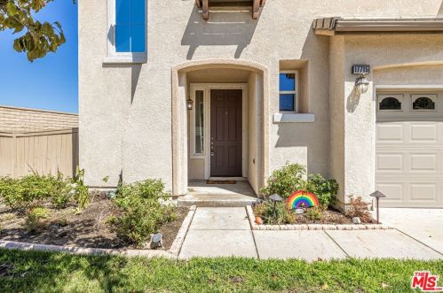 17715 Birkewood Ct, Santa Clarita, CA 91387-3810