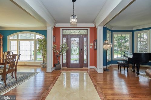 15702 Spyglass Hill Loop, Gainesville, VA 20155-3227