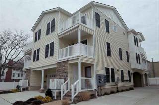 143 Andrews Ave, Wildwood Crest, NJ 08260-4581
