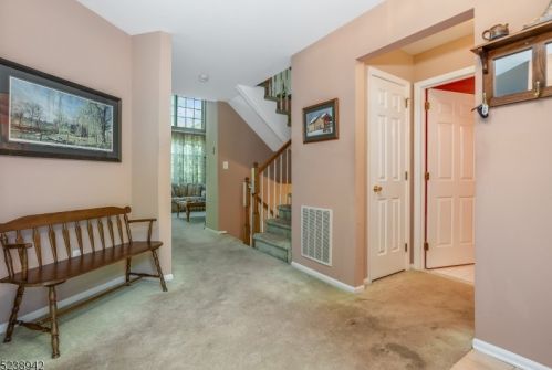 23 Spring Brook Dr, Annandale, NJ 08801-1643