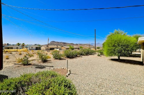 3094 Shoshone Dr, Lake Havasu City AZ  86406-8674 exterior