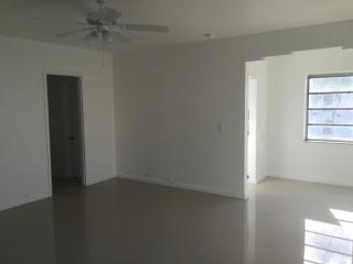 7122 Bay Dr, Miami FL  33141-5407 exterior