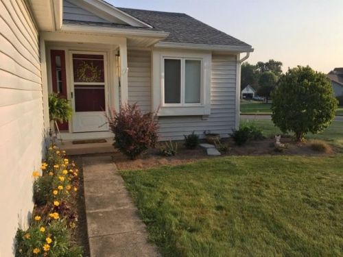 42 Ascott Ln, Webster, NY 14580-3806