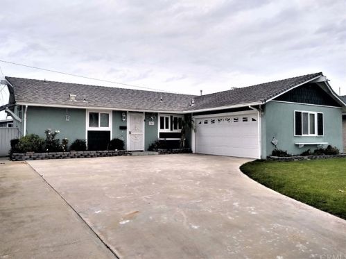 541 Sherwood Way, Oxnard, CA 93033-7510