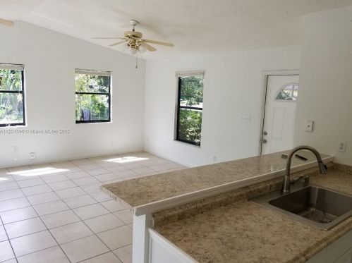 1310 20th Ave, Vero Beach FL  32962-6159 exterior