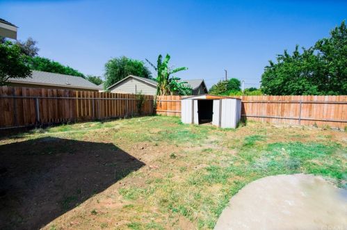 9659 Primrose Dr, Riverside CA 92503-4277 exterior