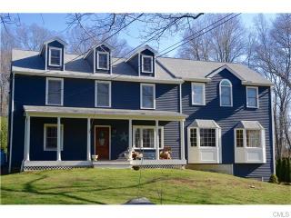 235 Tashua Rd, Bridgeport, CT 06611-1048