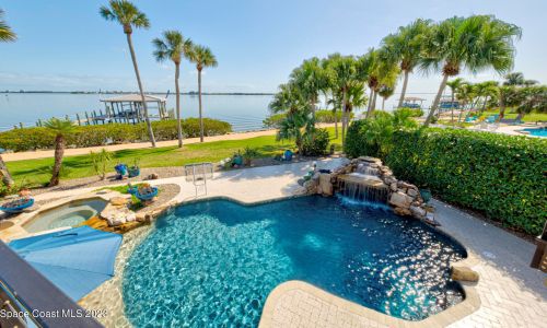 2442 Newfound Harbor Dr, Merritt Island FL  32952-2870 exterior