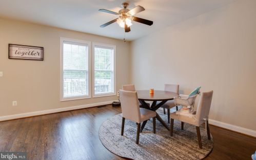 15935 Greymill Manor Dr, Haymarket VA  20169-4927 exterior