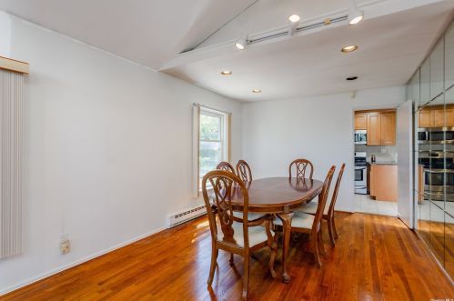 136 Central Park Rd, Hicksville NY 11803-2030 exterior