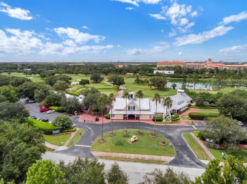 1070 Nash Dr, Kissimmee FL  34747-4319 exterior