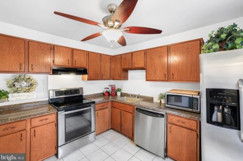 2218 Prince Of Wales Ct, Bowie, MD 20716-1478