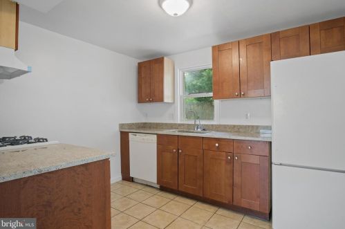 15109 Cloverdale Rd, Woodbridge VA  22193-1650 exterior