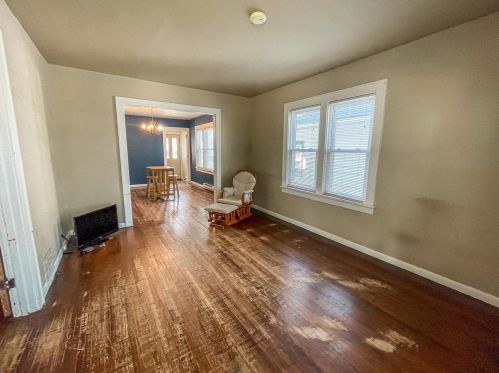 123 Washington St, Beaver Dam, WI 53916-2335