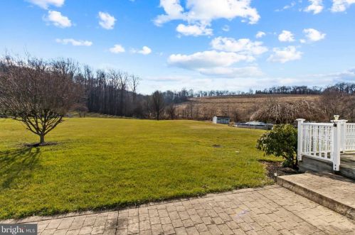 306 Schoolhouse Rd, Smithville PA  17560-9701 exterior