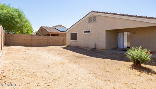 458 Settlers Trl, Casa Grande AZ  85122-8814 exterior