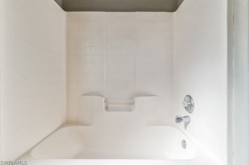 218 10th Pl, Cape Coral FL  33909-2619 exterior