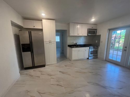 1634 1st St, Boynton Beach FL  33435-2704 exterior