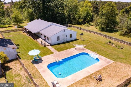3735 Johnson Rd, Mineral, VA 23117-4524