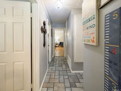 242 White Oak Rd, Lake Elsinore CA  92530-5181 exterior