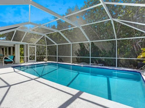 1117 Captains Walk St, Sanibel, FL 33957-5003