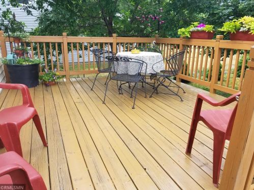 917 Oak Ridge Dr, East Farmington, WI 54020-8117