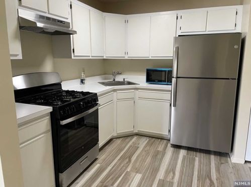 1157 Sycamore Ln, Mahwah NJ  07430-2354 exterior