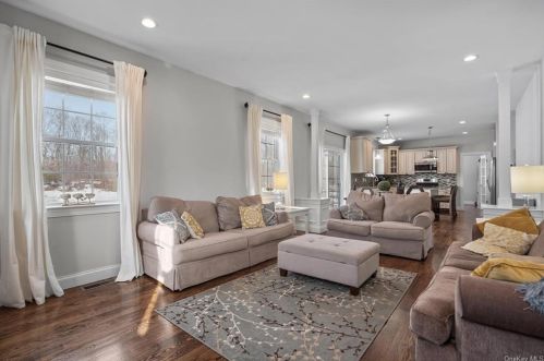 382 Bailey Rd, Montgomery NY  12549-2112 exterior