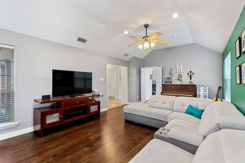1517 Clover Dr, Allen TX  75002-4668 exterior