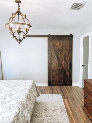 608 Sunset Ln, Lutz FL  33549-3802 exterior