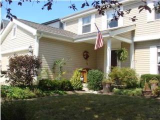 292 Charmel Pl, Columbus, OH 43235-7000