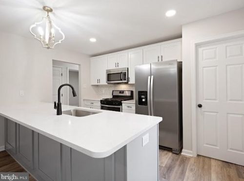 4 Whippoorwill Dr, Erial NJ  08081-9329 exterior