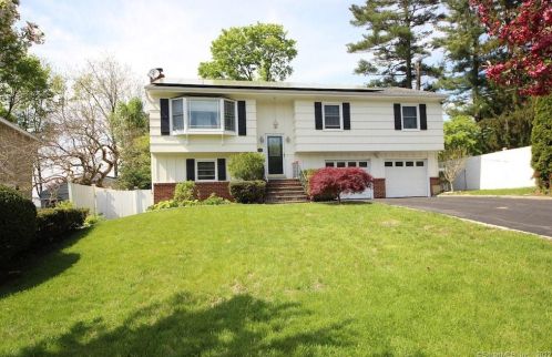 15 Downs Ave, Stamford, CT 06902-7801