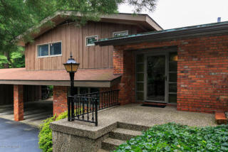 2508 Valley Vista Rd, Louisville, KY 40205-2432