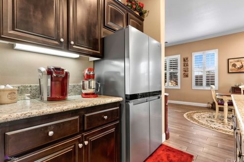 6019 Dubois Pl, Bakersfield CA  93306-7590 exterior