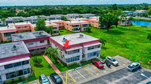 623 Saxony M, Delray Beach FL  33446-1057 exterior