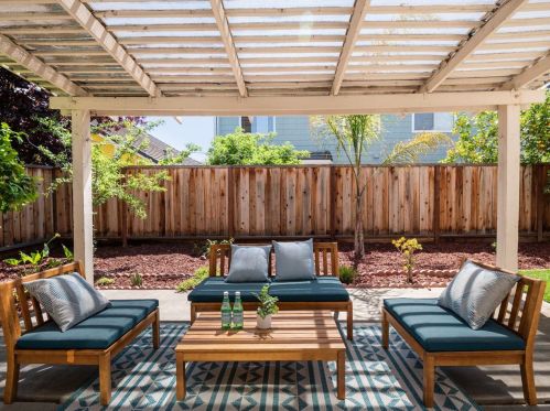 1253 Harefield Dr, San Jose CA  95131-3606 exterior