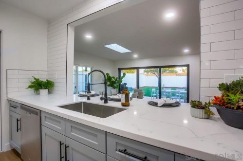 3065 Greyling Dr, San Diego CA  92123-2937 exterior