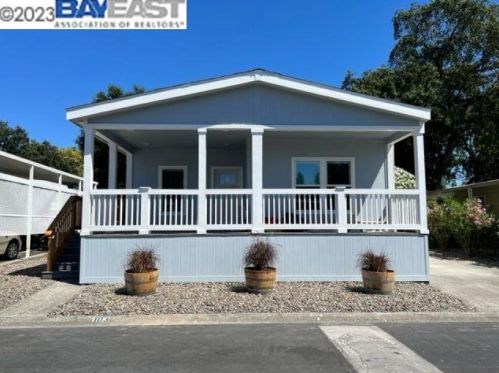 103 Shamrock Cir, Santa Rosa, CA 95403-1156