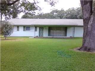 2454 Daniels Rd, Mobile, AL 36605-3402