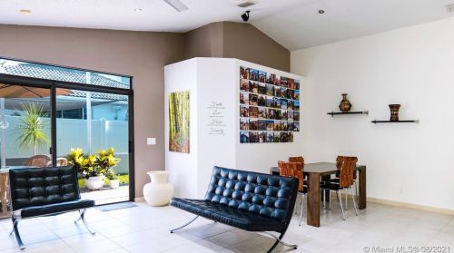 16275 19th St, Hollywood, FL 33027-4459