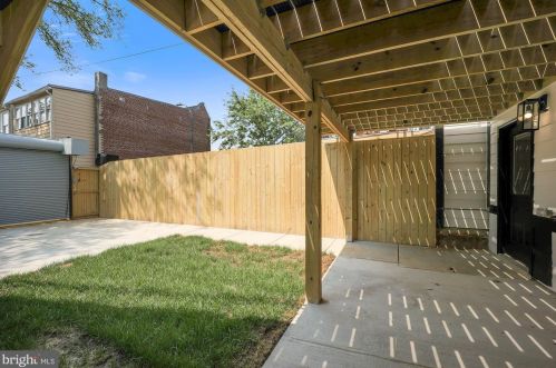 326 Taylor St, Washington DC  20017-1529 exterior