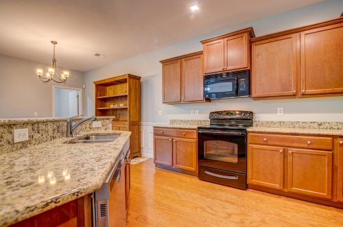 3057 Park West Blvd, Mount Pleasant SC  29466-7216 exterior