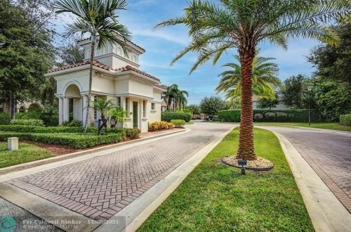 16097 Poppyseed Cir, Delray Beach FL  33484-6315 exterior